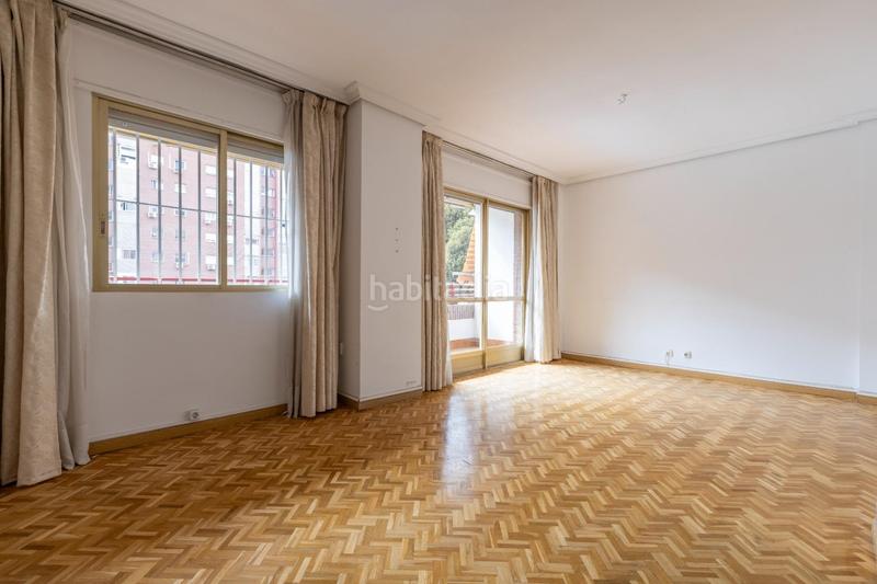 Foto 48955204-3de9-4110-974c-db324eee67ac. Appartement avec chauffage parking piscine dans La Buhaira Sevilla