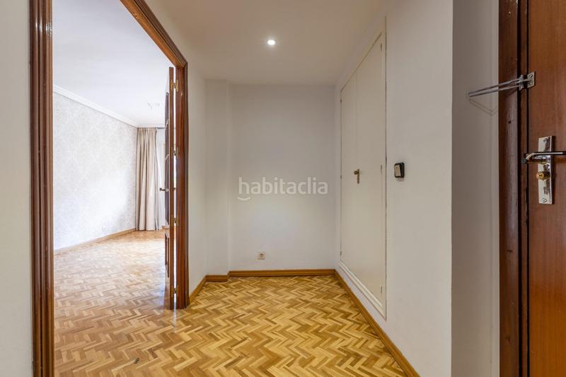 Foto ac2bca33-0526-472d-a8b6-2456a0dcf4c4. Appartement avec chauffage parking piscine dans La Buhaira Sevilla