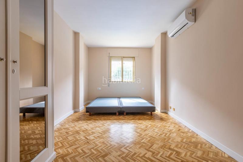 Foto d4f2164b-7a1b-4970-944f-c2550d90fd3d. Appartement avec chauffage parking piscine dans La Buhaira Sevilla