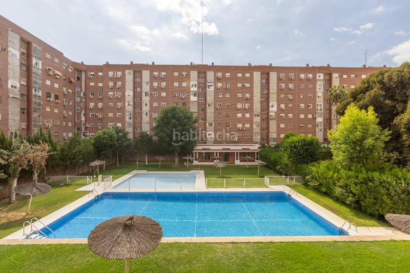 Foto f80c512f-cbe0-402a-8f8e-7ddb1e7c9267. Appartement avec chauffage parking piscine dans La Buhaira Sevilla