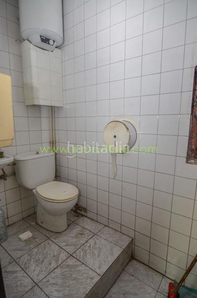 Foto b2cba2b8-1661-4bea-acd5-16c599cf389c. Location local commercial dans Os Mallos Coruña (A)