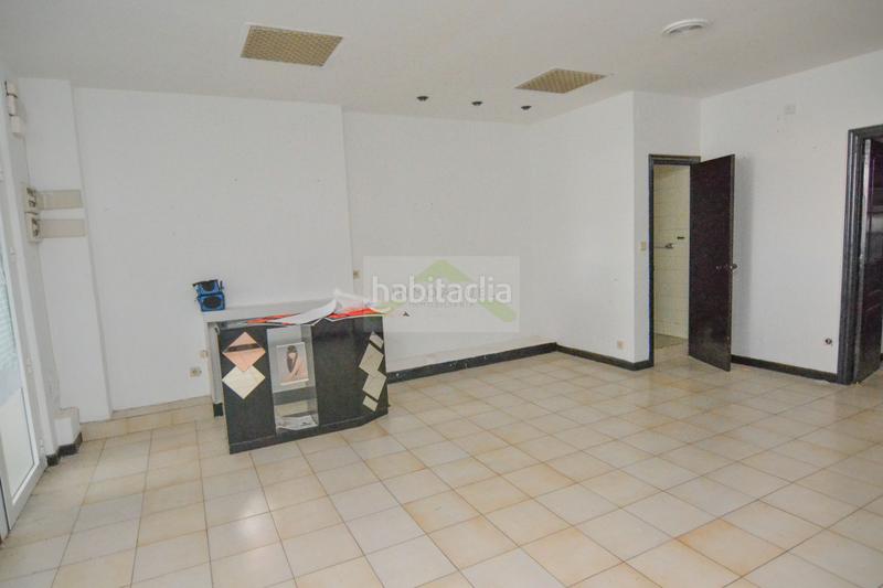Foto bfef4bf3-562d-4b20-8c96-0acac261a2c6. Local comercial en Sagrada Familia Coruña (A)