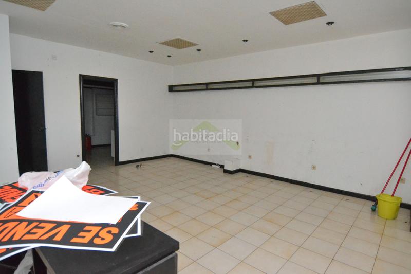 Foto f8fa6781-1909-490c-acd8-80285e0bc9cc. Local comercial en Sagrada Familia Coruña (A)