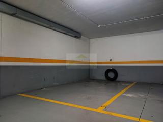 Aparcament cotxe  Rúa san vicente. Plaza de garaje para coche grande, zona mallos (renfe) a 150 met