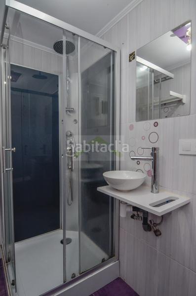 Foto 295fabeb-78fa-4d12-a516-9a13489d4175. Local comercial a Someso - Matogrande Coruña (A)