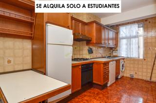 Location Appartement à Sagrada Familia. Estudiantes.- piso de 70m2 muy soleado sobre ronda de outeiro.-