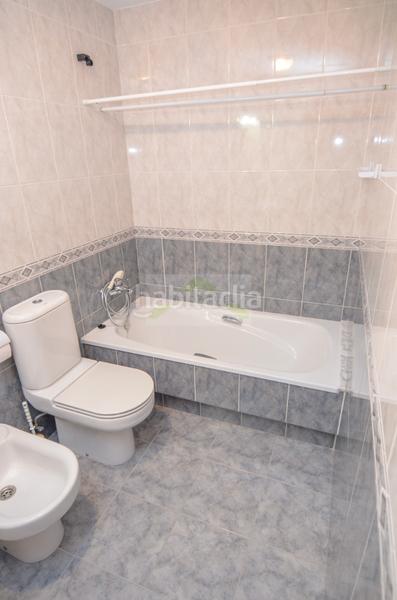 Foto 5bb215da-1931-4bef-b254-18f7a0d55285. Appartamento con riscaldamento parcheggio in Agra del Orzán - Ventorrillo Coruña (A)