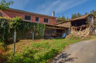 Casa a Carral. Casa de 88m2 + finca de 486m2, zona xontes - carral (a coruña)
