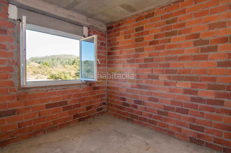 Foto c1c00b4f-bc0a-4106-95e7-2317cfba9cf7. Casa amb aparcament a Cerceda