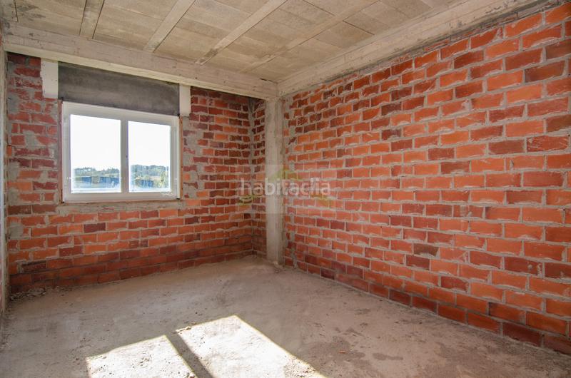 Foto c4464695-f876-42ef-aa64-6ee3e4dbcbf3. Casa amb aparcament a Cerceda