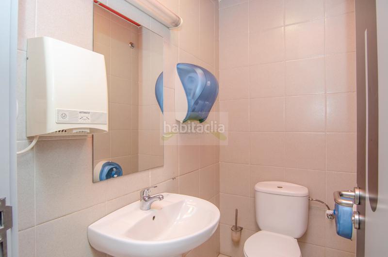 Foto 892beacf-6890-49eb-9ddf-8b2335a90e49. Rent business premise with heating in Os Mallos Coruña (A)