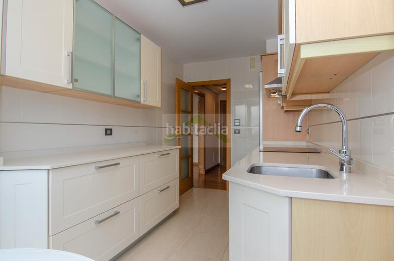 Foto 29c22c0f-3035-450e-b672-05d6aeba9cd4. Appartement avec chauffage parking dans Vioño Coruña (A)