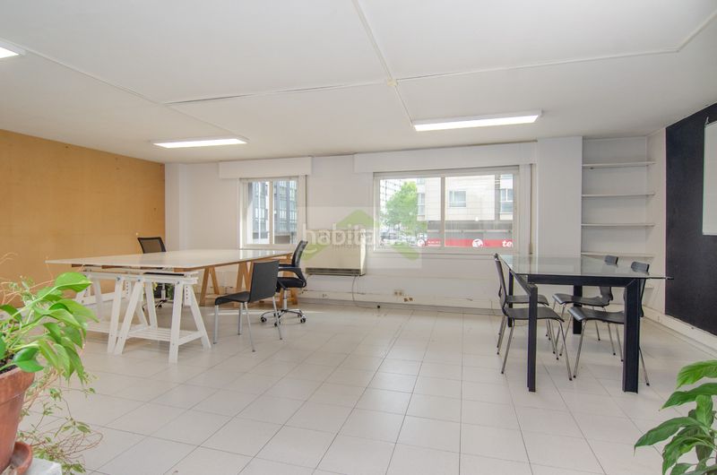 Foto 3dbc5469-0858-4c31-93be-c7c8d6f38df2. Alquiler local comercial en ronda de outeiro 176 entreplanta de 127m² con garaje en ronda de outeiro – ideal negocio o academia. - a coruña en Coruña (A)