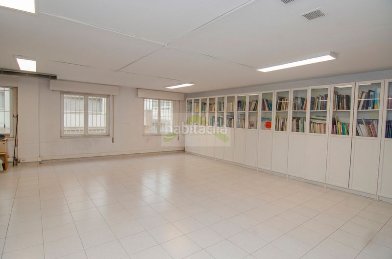 Foto 5fd938c0-2c53-4434-9bfc-2042b493c019. Alquiler local comercial en ronda de outeiro 176 entreplanta de 127m² con garaje en ronda de outeiro – ideal negocio o academia. - a coruña en Coruña (A)