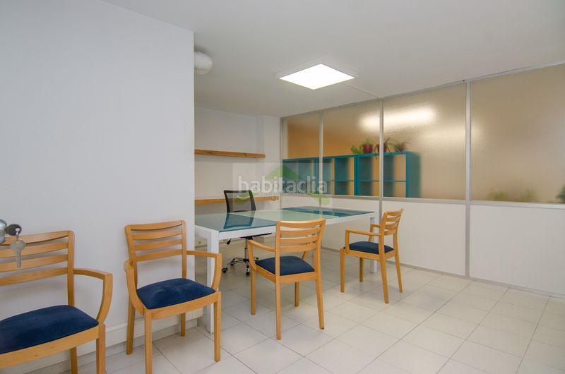 Foto 78a1a7ae-686d-4670-b650-13b8ec370202. Alquiler local comercial en ronda de outeiro 176 entreplanta de 127m² con garaje en ronda de outeiro – ideal negocio o academia. - a coruña en Coruña (A)