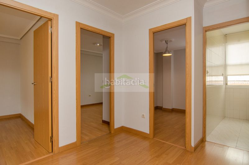Foto 3da887fc-5411-4406-addb-4cdf4d5f4e86. Pis a Sagrada Familia Coruña (A)