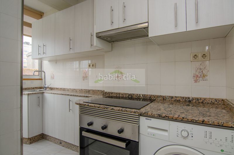 Foto 549c2ee0-8c60-4bcc-b943-a583c96a88f4. Pis a Sagrada Familia Coruña (A)