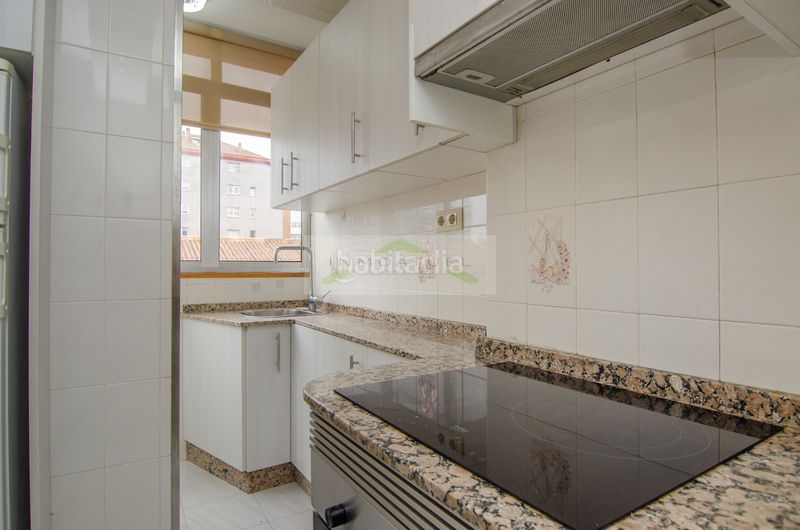 Foto 7be355ce-a2a4-4139-b382-371d1f7c8c91. Pis a Sagrada Familia Coruña (A)