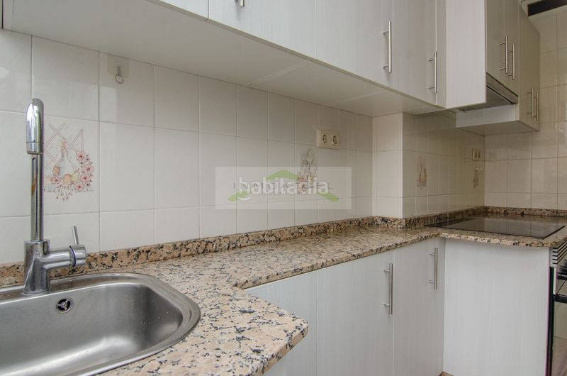 Foto ac3cb61f-debc-4be6-a7a8-73510934713b. Pis a Sagrada Familia Coruña (A)
