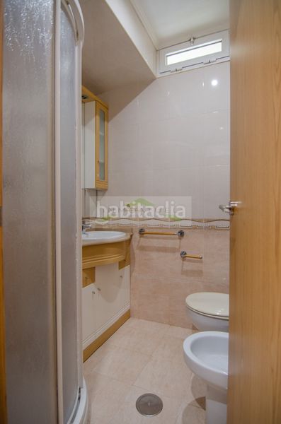 Foto e287444b-7eda-4296-b164-e9fdf200c967. Pis a Sagrada Familia Coruña (A)