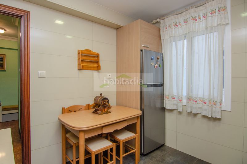 Foto d0074943-c13d-4bb9-97a9-e3bccd01a4c5. Pis a Os Mallos Coruña (A)