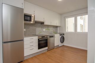 Miete Etagenwohnung in Os Mallos. Solo a estudiantes.- piso exclusivo de 5 dormitorios y 2 baños a