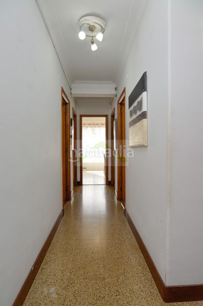 Foto 81721fbe-a014-431e-b5ce-3f70e5e9754c. Rent flat in Os Mallos Coruña (A)
