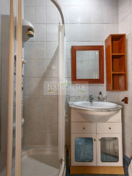 Foto 19c5cf9c-9ec6-4ca2-abc5-e3f7bd12f296. Rent flat in Os Mallos Coruña (A)
