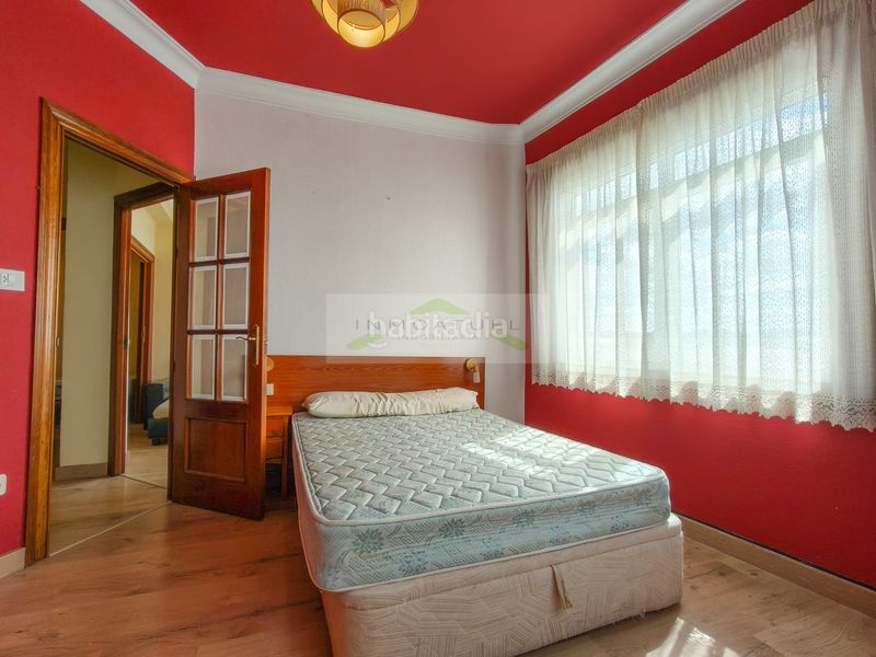 Foto 9ee3f515-03cf-4012-85d4-dd8528eebbfe. Rent flat in Os Mallos Coruña (A)