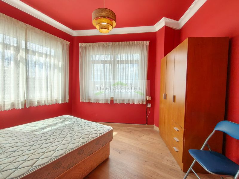 Foto c4be1788-4f42-428a-876e-a8f584a66f20. Rent flat in Os Mallos Coruña (A)