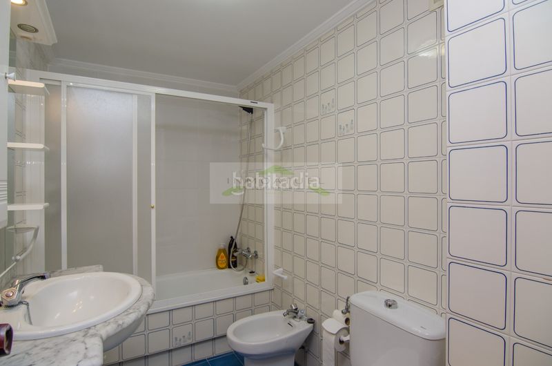 Foto 9a36efe2-98a5-4afb-8034-399ee2f28681. Rent flat in Os Mallos Coruña (A)