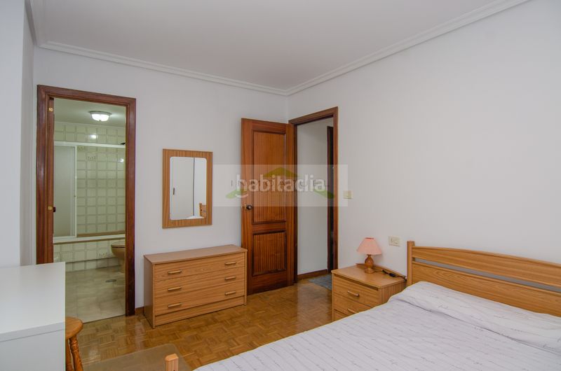 Foto cc592b53-544f-4855-aa61-230f8f4c6579. Rent flat in Os Mallos Coruña (A)