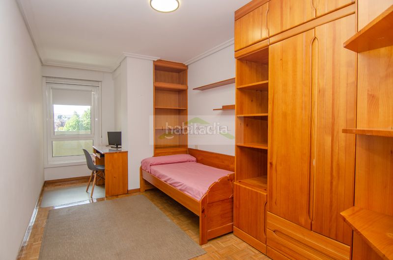 Foto f7df6964-fe6e-43aa-b014-b569050a9a0a. Rent flat in Os Mallos Coruña (A)