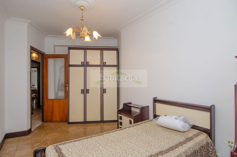 Foto 93e4d274-bc6e-4853-bd1c-9118fa311eda. Rent flat in Os Mallos Coruña (A)