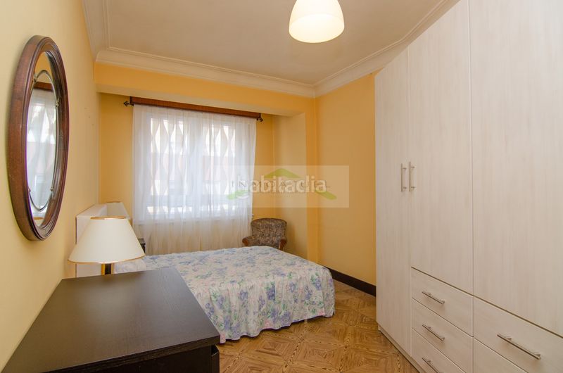 Foto dcf5ae18-3eac-4ae4-88cc-e6f499698dce. Rent flat in Os Mallos Coruña (A)