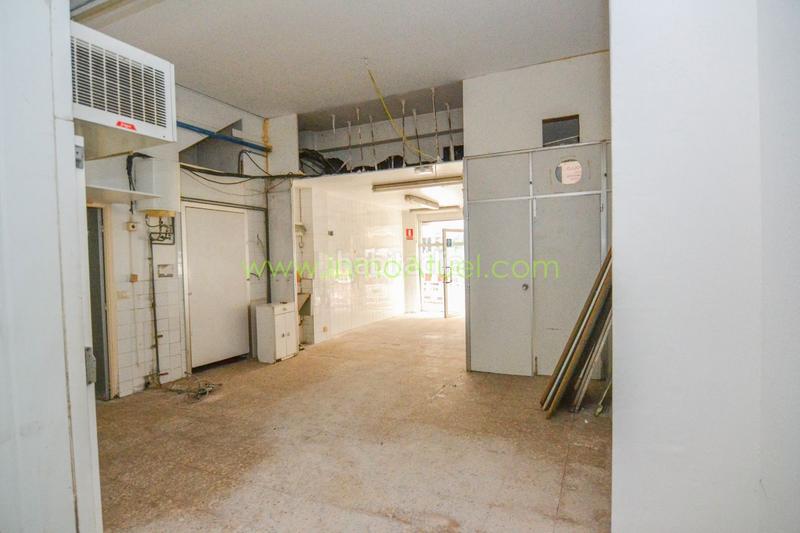 Foto 559d4181-5a1e-4c4d-bf0d-7ccc06e87a49. Miete geschäftsraum in rúa Sagrada Familia 24 in Sagrada Familia Coruña (A)