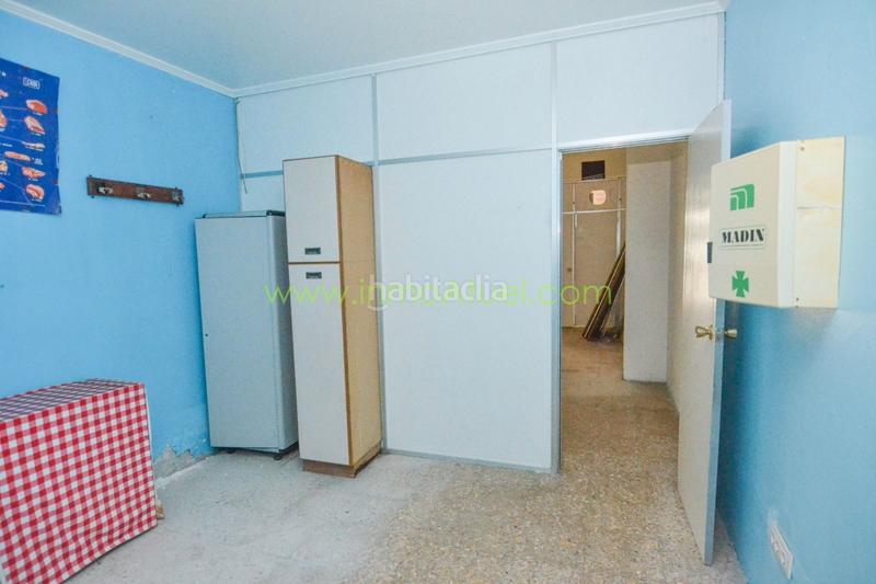 Foto b8d362f6-6d30-4ec1-8005-5eb0818ec9dc. Location local commercial dans rúa Sagrada Familia 24 dans Coruña (A)