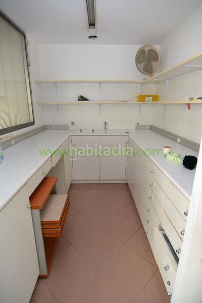 Foto ee381b04-2094-497c-8691-4d2ed46bbc3f. Geschäftsraum in Os Mallos Coruña (A)