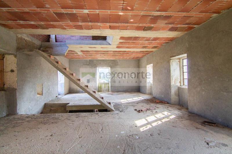 Foto 01c29642-9582-4dfa-aa24-dd50b0762689. Masía casa rural en venta . en Moeche