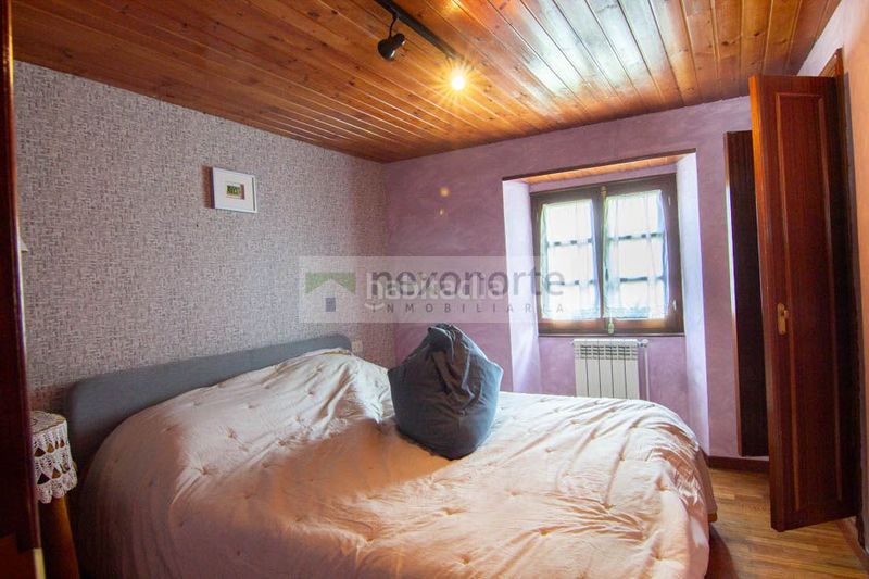 Foto e8853869-cb90-4d6b-b5ca-70daaeb4f0e7. Masia a castiñeiras a Muras