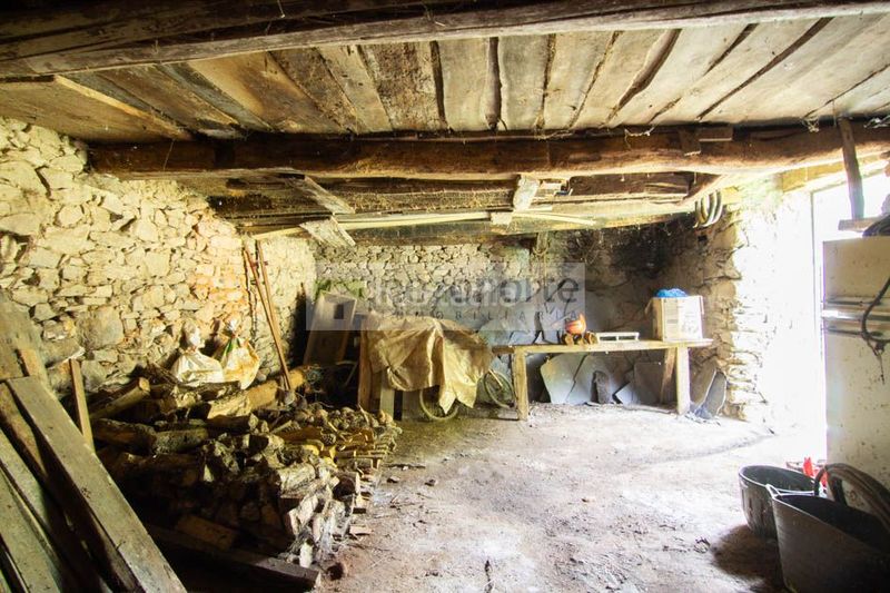 Foto 2297d05f-1faa-4d8b-83d7-57ab33ed3a8c. Masia amb aparcament a Ourol
