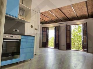 Alquiler Piso  Passeig de joan de borbó. Alquiler temporal piso de dos habitaciones
