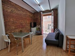Location Appartement  Carrer de sant elm. Alquiler temporal piso esquinero de una habitación