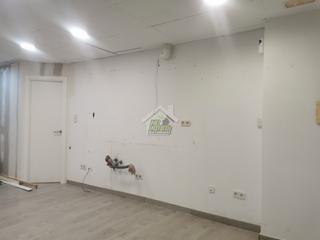 Local commercial  Carrer de cermeo. Local / trastero ideal inversores