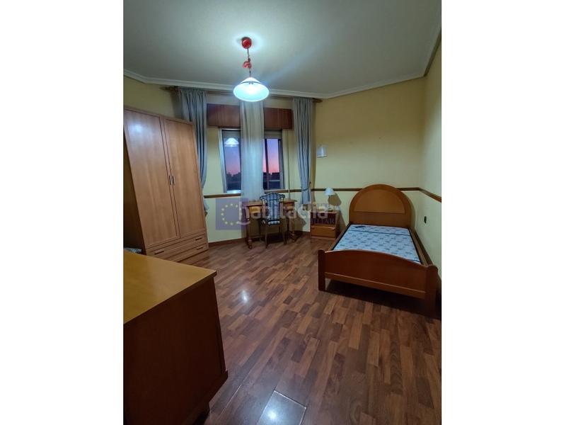 Foto e8c222b9-e5d5-48ac-a05d-b2fb31a6b0e3. Piso  venta Centro en Centro Cáceres