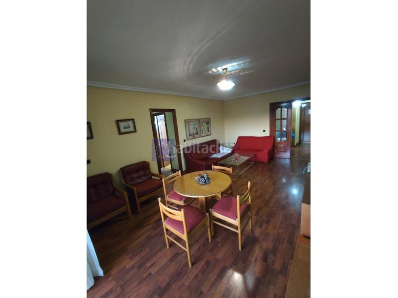 Foto f13a850e-c2ce-4d19-becb-b4f7f4567c96. Piso  venta Centro en Centro Cáceres