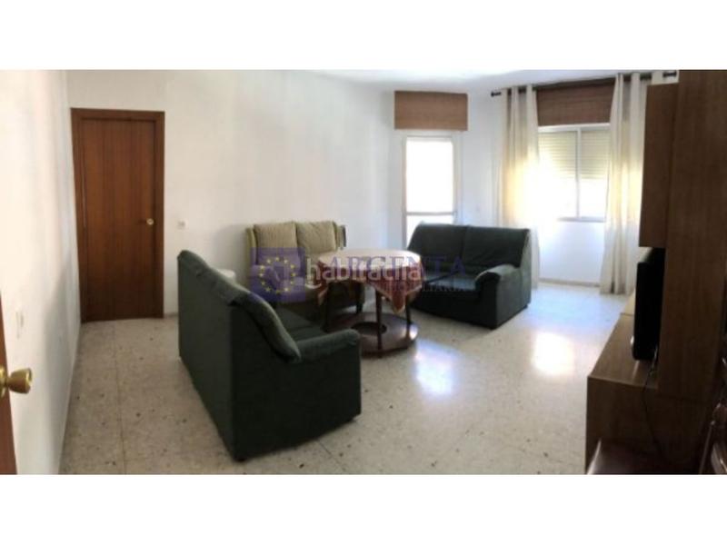 Foto 5e7ec0fc-758d-4977-8447-b6a07f8aaa05. Appartamento con parcheggio in Centro Cáceres