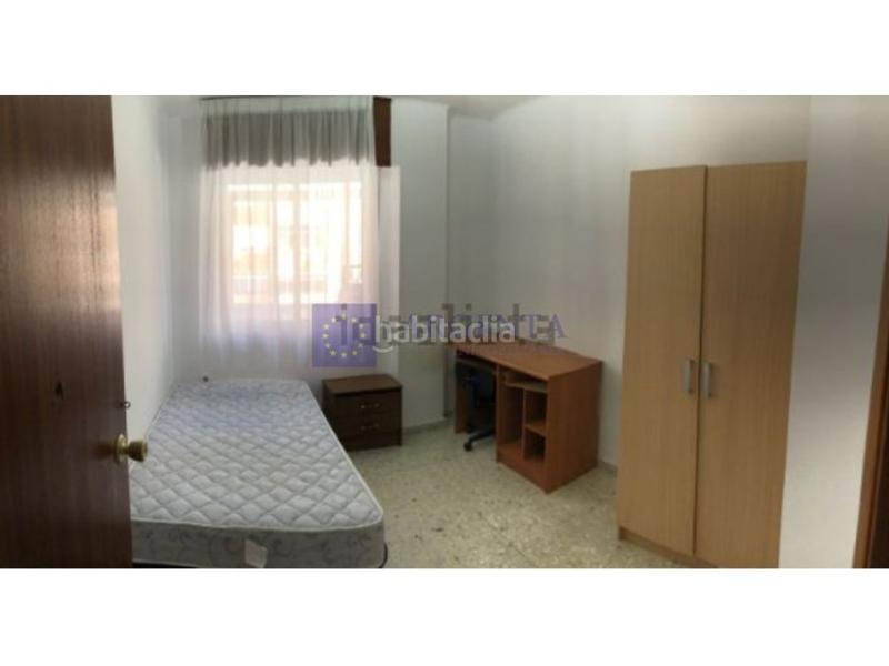 Foto b86cdbdd-2c88-4336-9982-26b13e6c0be9. Appartamento con parcheggio in Centro Cáceres