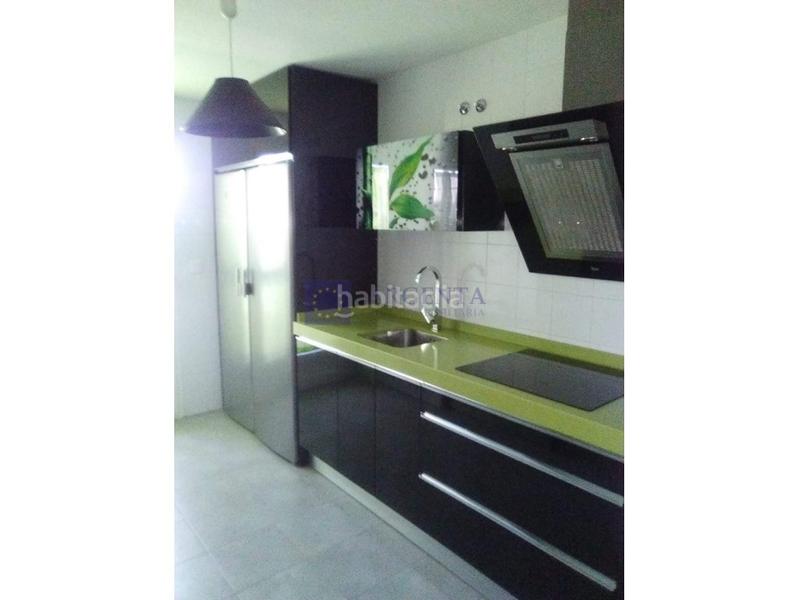 Foto 4125b314-ecc4-4f62-b082-ab4978a13d7e. Flat with heating parking in La Cañada - Aldea Moret Cáceres