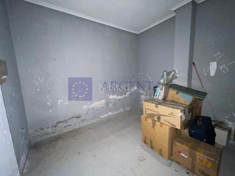 Foto d5a92959-e39f-40ec-9554-d877624b795c. Local comercial a Centro Cáceres